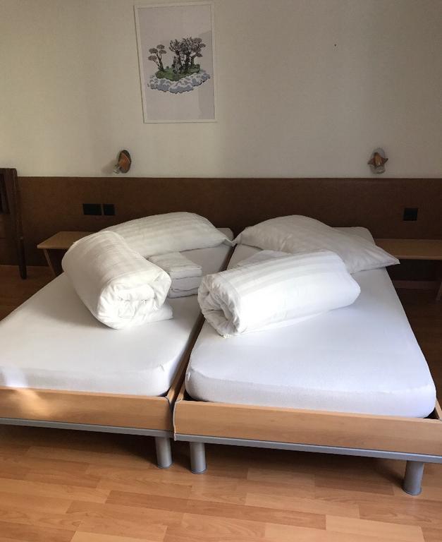 Hotel & Restaurant Stadthof Glarus Kültér fotó