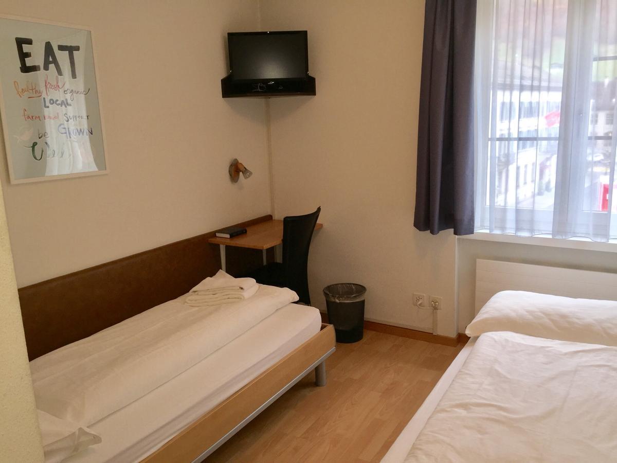 Hotel & Restaurant Stadthof Glarus Kültér fotó