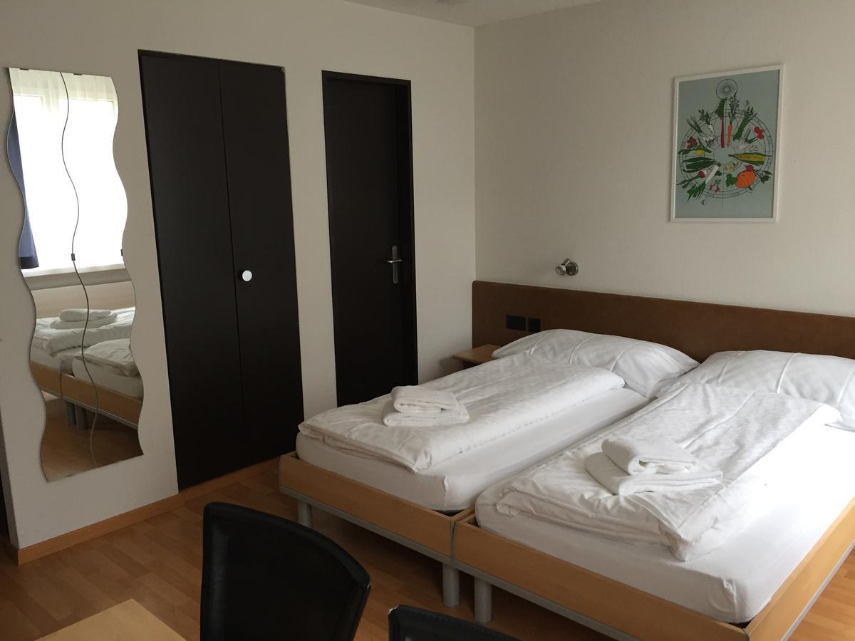 Hotel & Restaurant Stadthof Glarus Kültér fotó