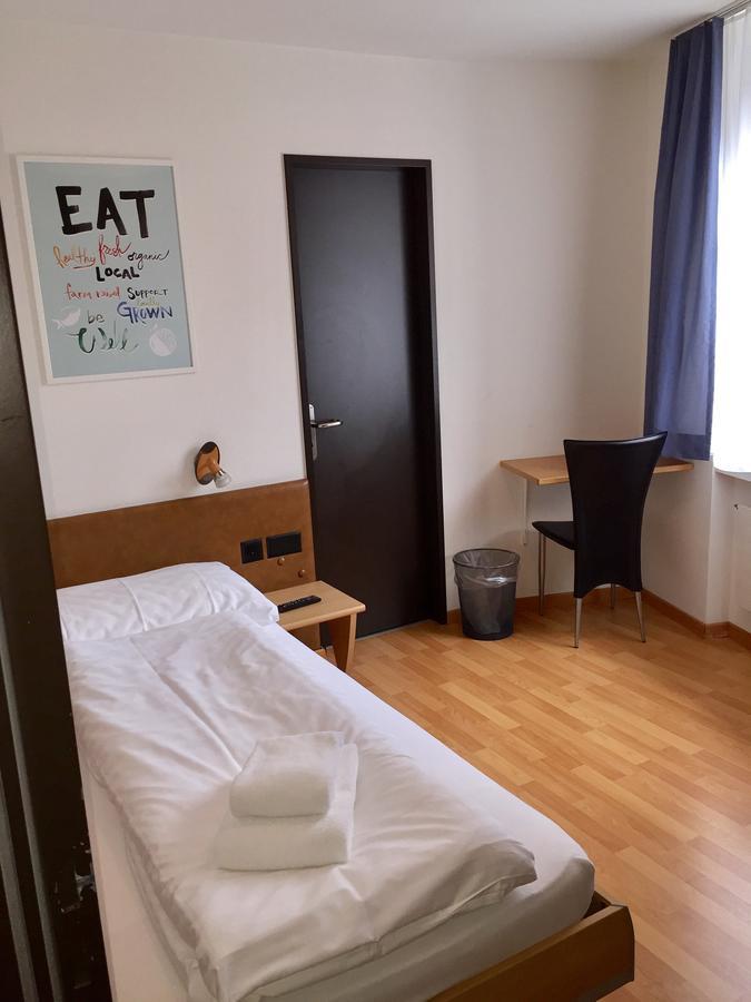 Hotel & Restaurant Stadthof Glarus Kültér fotó