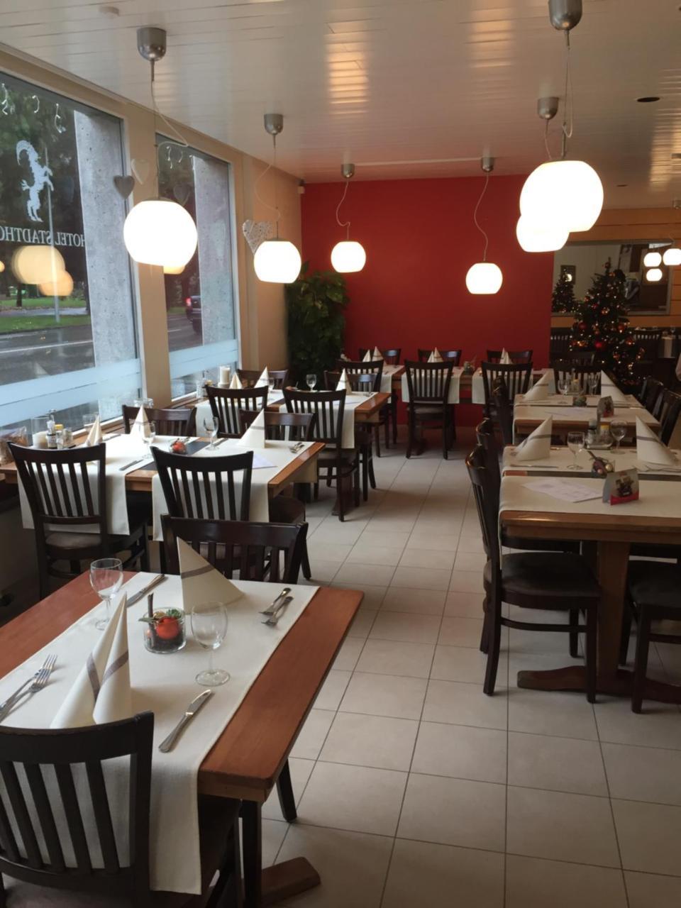 Hotel & Restaurant Stadthof Glarus Kültér fotó