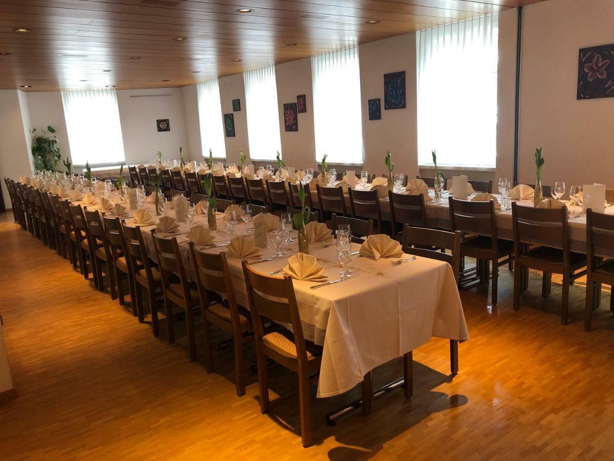 Hotel & Restaurant Stadthof Glarus Kültér fotó